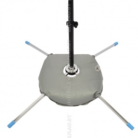 Крестообразное основание 94 см для флагштока виндер с мешком для воды, вид крупным планом