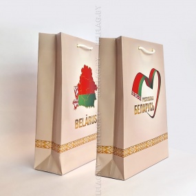 Пакет бумажный 220×320×80 мм «Сердце Беларуси / карта»