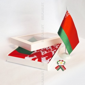 Подарочная коробка 350×250×40 мм, с окном для флага, самосборная